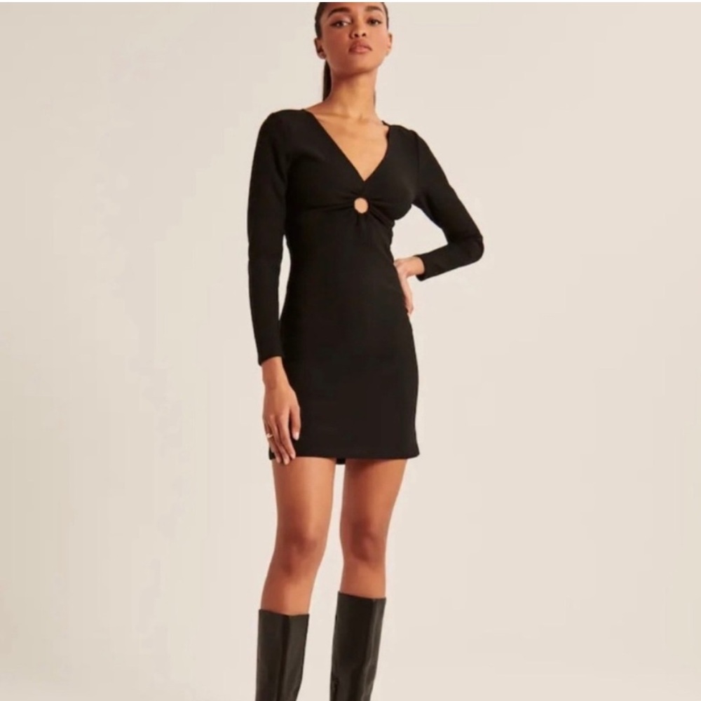 Abercrombie & Fitch Black O-Ring Front Long Sleeve Mini Dress | Petite Small